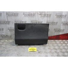 Ντουλαπάκι Συνοδηγού Toyota Yaris 2006-2012 55550-0D060