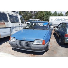 Ολόκληρο Αυτοκίνητο Opel Kadett E 1985-1990
