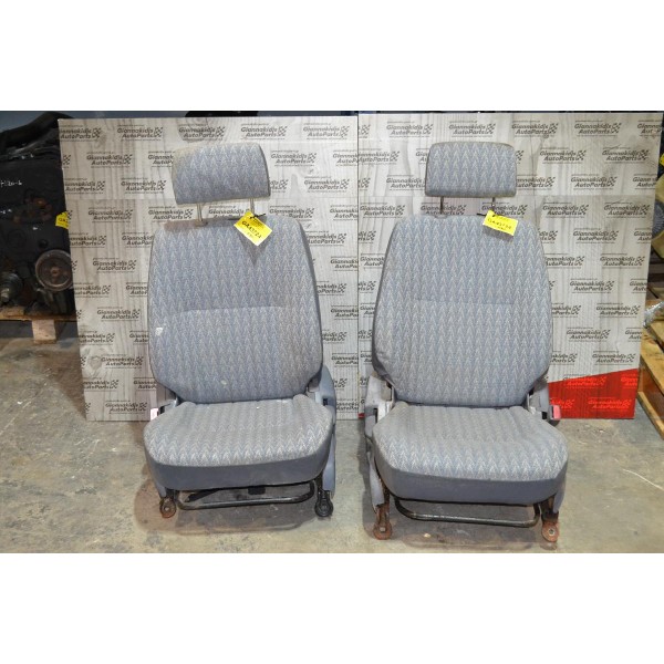 Κάθισματα Αριστερο+Δεξι Toyota Hilux LN-KDN 1990-2005