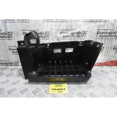 Σκαλοπάτι Καμπίνας Αριστερό Isuzu NQR NPR NHR NKR 2000-2015 (Μικρό Ράγισμα)